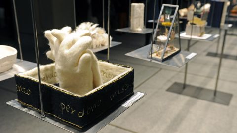 Image for: Il tessile come linguaggio artistico e chiave di trasformazione sociale
